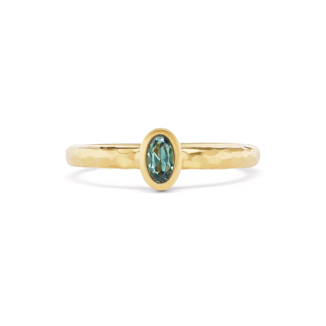 Big Sky Petite Oval Stacker Ring | Montana Sapphire